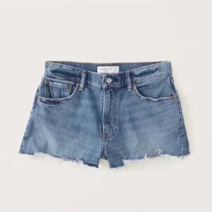Abercrombie & Fitch The Mom Short Mid Rise Medium Wash 35